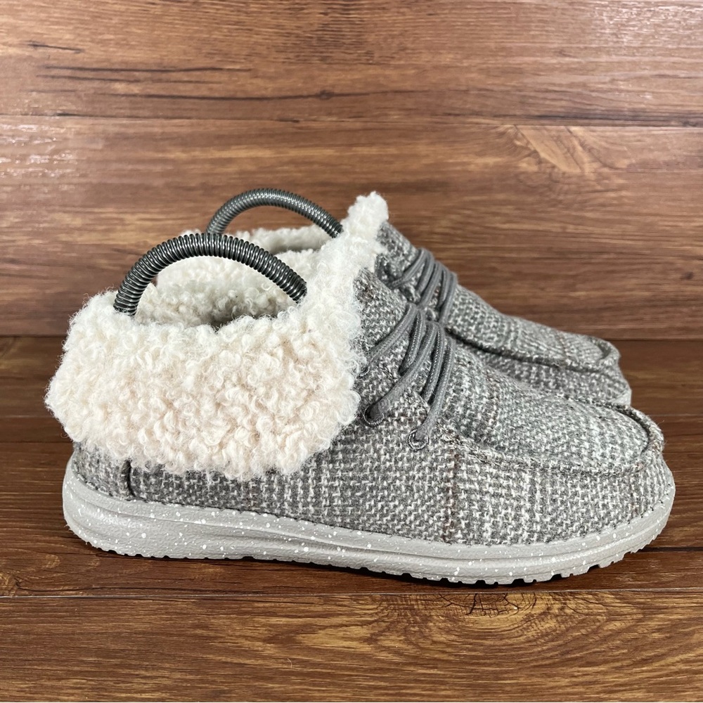 HEY DUDE “Britt’ Winter Booties Sneakers Women’s Size 6 Shoes